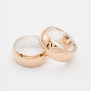 ALIANÇA MOEDA 8 M.M REDONDA E RETA POR DENTRO