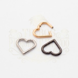 PIERCING CORAÇÃO LISO CLICKER