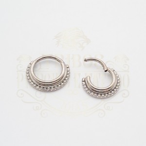 PIERCING ARGOLA CLICKER ESCADINHA CRAVEJADO