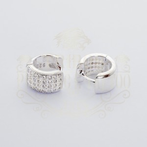 BRINCO ARGOLA PRATA CRAVEJADA QUADRADA QUATRO FILEIRAS